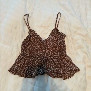 Brown Tilly’s top